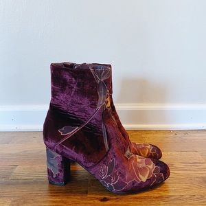 Steve Madden Floral Velvet Boots